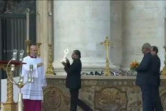 Canonization_Mass_and_Angelus_3_00038