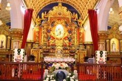 Photo-Inside-the-church